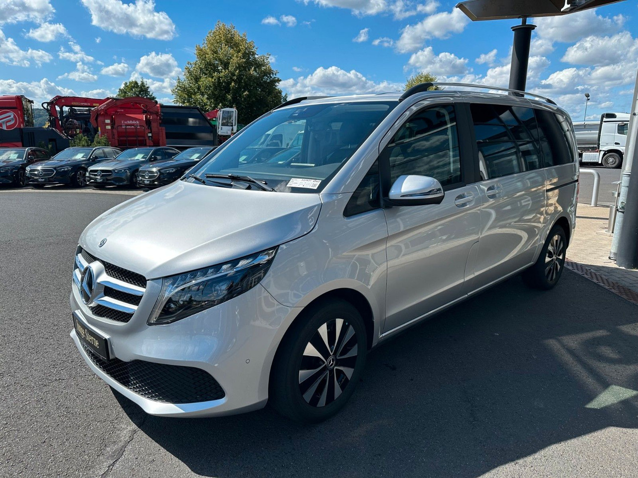 Mercedes-Benz V 250 EDITION 4MATIC Kompakt Liege-Paket AHK2,5t - Kombi: obrázok 3 Mercedes-Benz V 250 EDITION 4MATIC Kompakt Liege-Paket AHK2,5t - Kombi: obrázok 3
