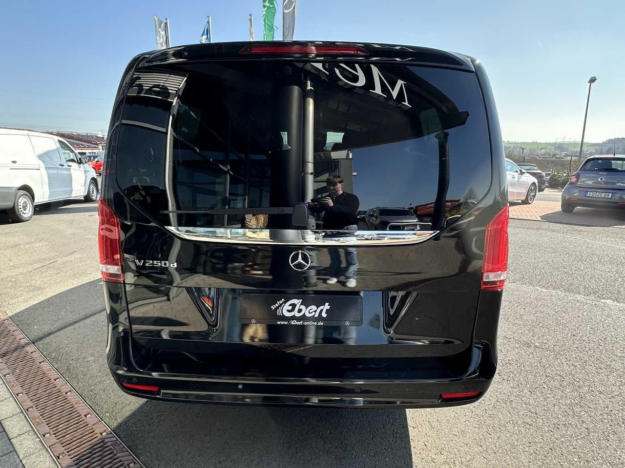 Mercedes-Benz V 250 d EDITION Leder Kamera ILS 7Sitze - Automobil: obrázok 5 Mercedes-Benz V 250 d EDITION Leder Kamera ILS 7Sitze - Automobil: obrázok 5