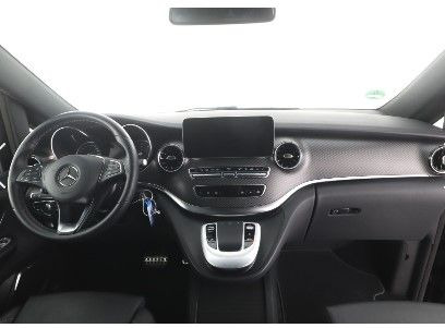 Mercedes-Benz V 300 d AVA ED AMG AIRMATIC Tisch AHK2,5to Stdh - Automobil: obrázok 4 Mercedes-Benz V 300 d AVA ED AMG AIRMATIC Tisch AHK2,5to Stdh - Automobil: obrázok 4