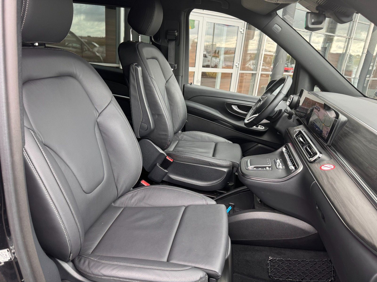 Leasing  Mercedes-Benz V 300 d AVANTGARDE Extralang 360Kamera Standheiz Mercedes-Benz V 300 d AVANTGARDE Extralang 360Kamera Standheiz: obrázok 10