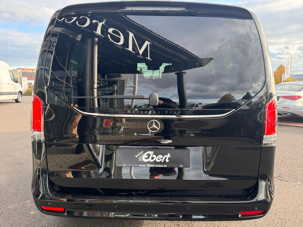 Mercedes-Benz V 300 d EXCLUSIVE AIRMATIC AHK2,5 Standheiz - Kombi: obrázok 5 Mercedes-Benz V 300 d EXCLUSIVE AIRMATIC AHK2,5 Standheiz - Kombi: obrázok 5