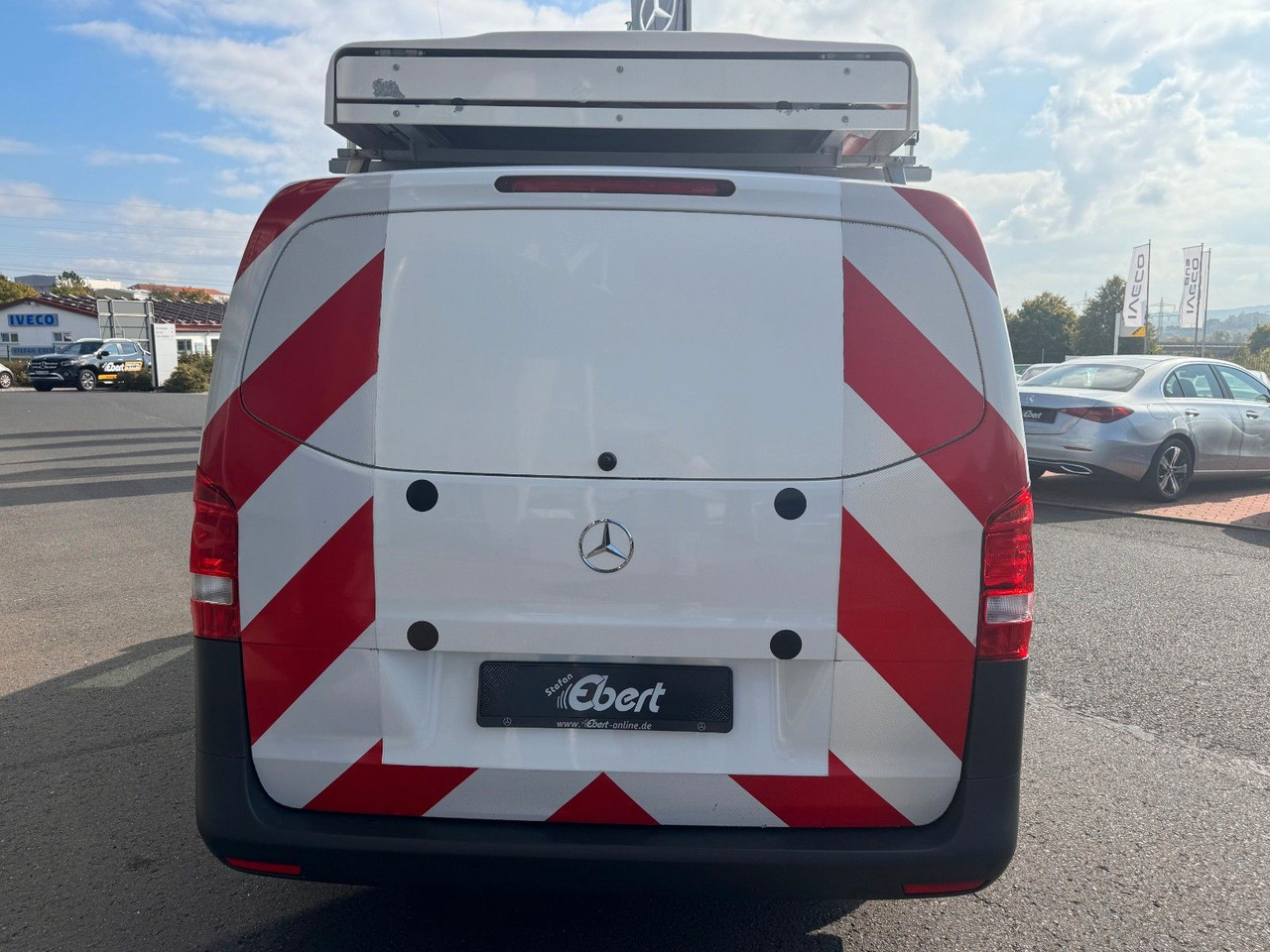 Mercedes-Benz Vito 111 CDI Tourer Begleitfahrzeug BF3+ / WVZ - Mikrobus: obrázok 5 Mercedes-Benz Vito 111 CDI Tourer Begleitfahrzeug BF3+ / WVZ - Mikrobus: obrázok 5