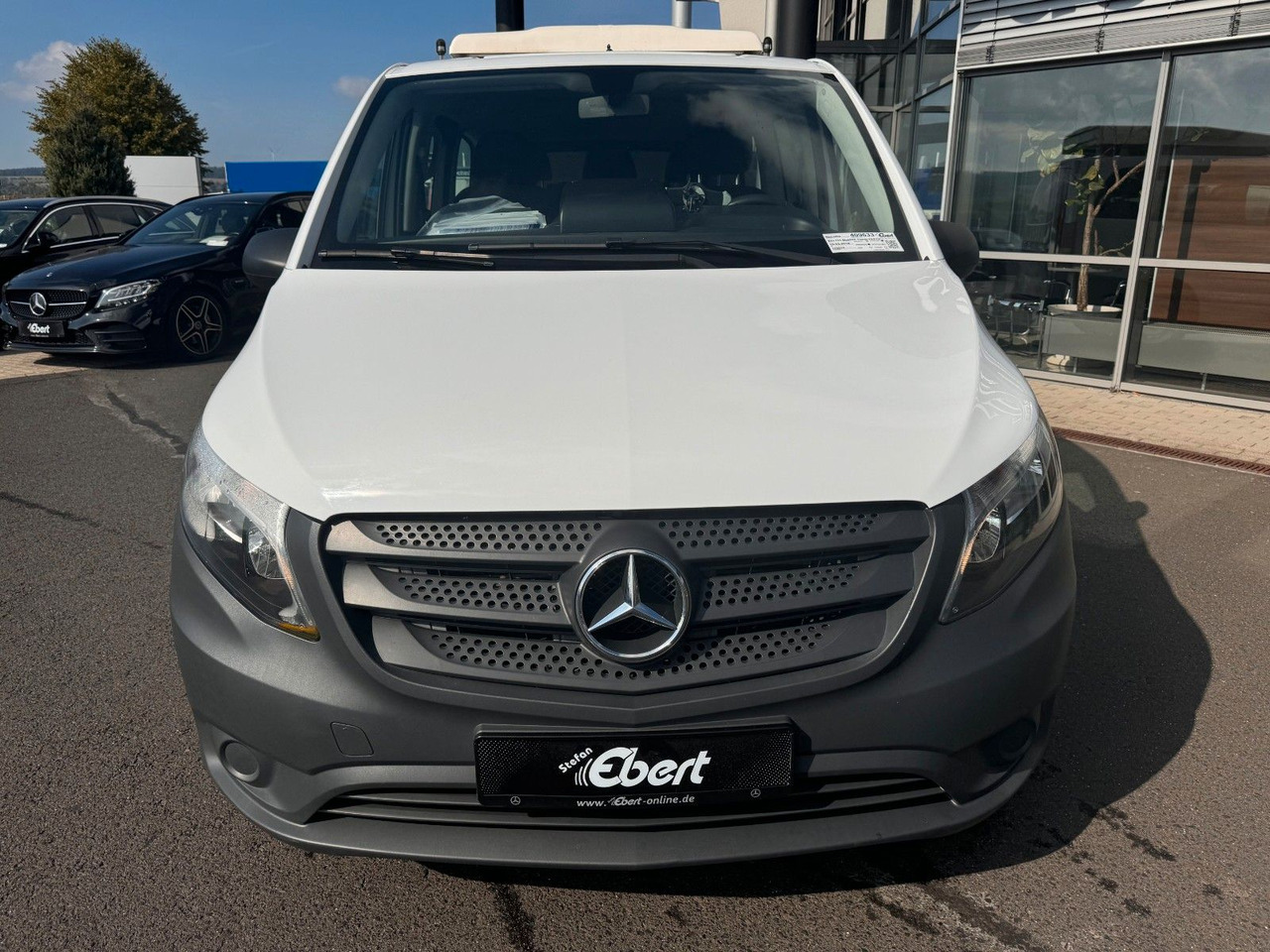 Mercedes-Benz Vito 111 CDI Tourer Begleitfahrzeug BF3+ / WVZ - Malá dodávka: obrázok 2 Mercedes-Benz Vito 111 CDI Tourer Begleitfahrzeug BF3+ / WVZ - Malá dodávka: obrázok 2