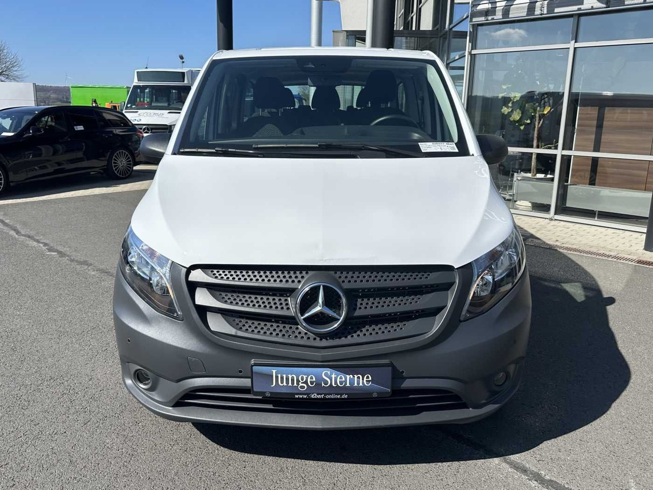 Mercedes-Benz Vito 114 CDI Tourer 8Sitze Klima Audio40 Kamera - Mikrobus: obrázok 2 Mercedes-Benz Vito 114 CDI Tourer 8Sitze Klima Audio40 Kamera - Mikrobus: obrázok 2