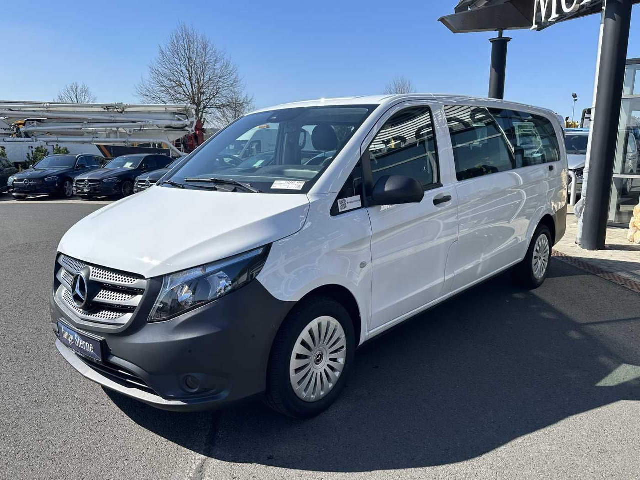 Mercedes-Benz Vito 114 CDI Tourer 8Sitze Klima Audio40 Kamera - Mikrobus: obrázok 3 Mercedes-Benz Vito 114 CDI Tourer 8Sitze Klima Audio40 Kamera - Mikrobus: obrázok 3