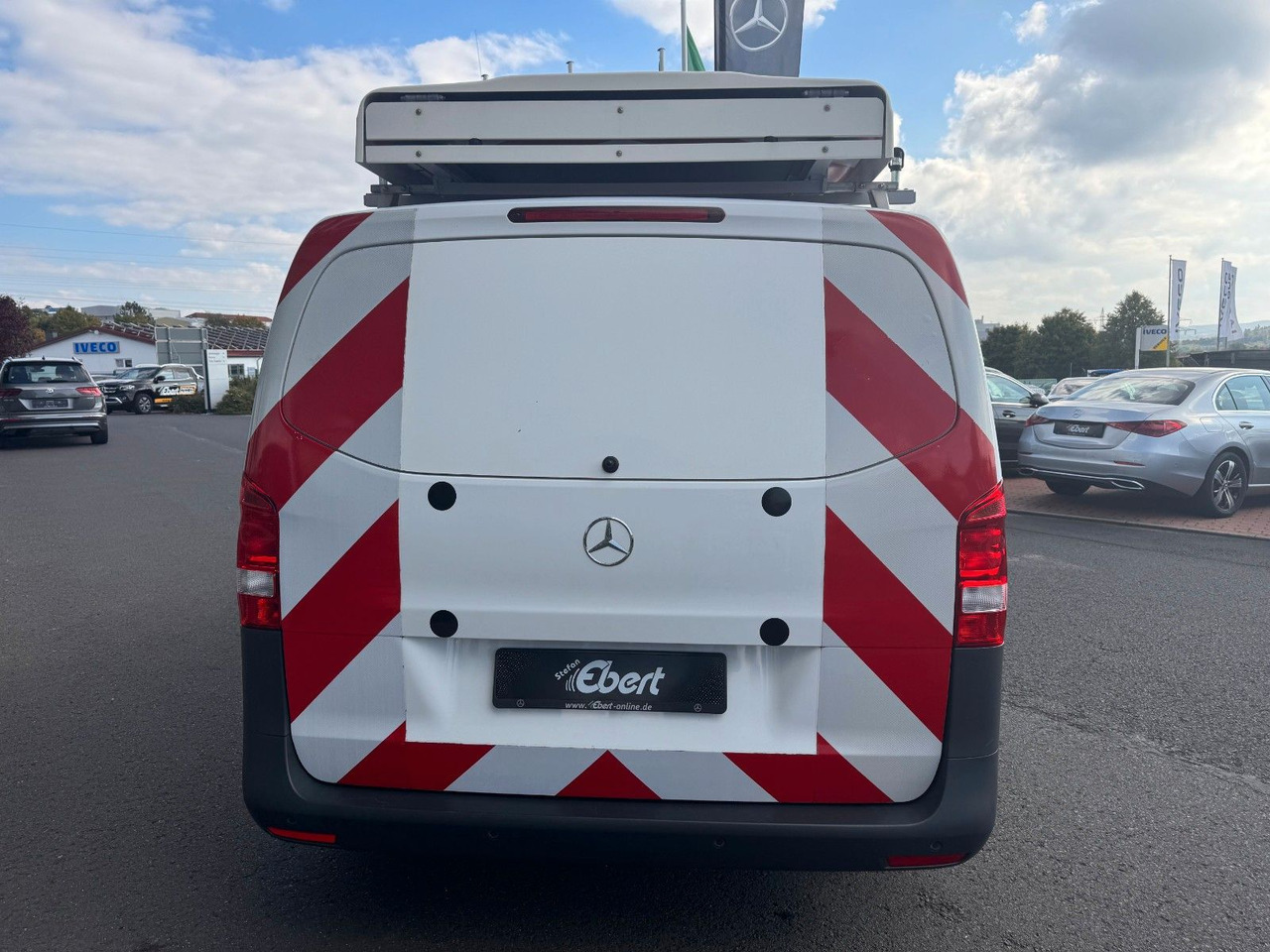 Mercedes-Benz Vito 114 CDI Tourer Begleitfahrzeug BF3+ / WVZ - Mikrobus: obrázok 5 Mercedes-Benz Vito 114 CDI Tourer Begleitfahrzeug BF3+ / WVZ - Mikrobus: obrázok 5