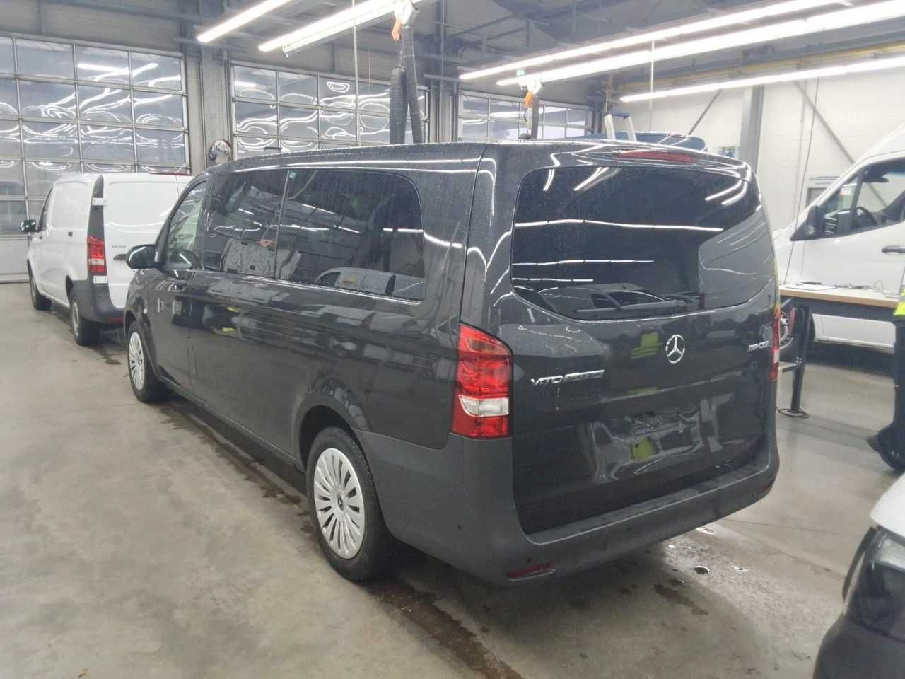 Mercedes-Benz Vito 116 CDI Tourer 2xKlima AHK Kamera Audio40 - Mikrobus: obrázok 4 Mercedes-Benz Vito 116 CDI Tourer 2xKlima AHK Kamera Audio40 - Mikrobus: obrázok 4