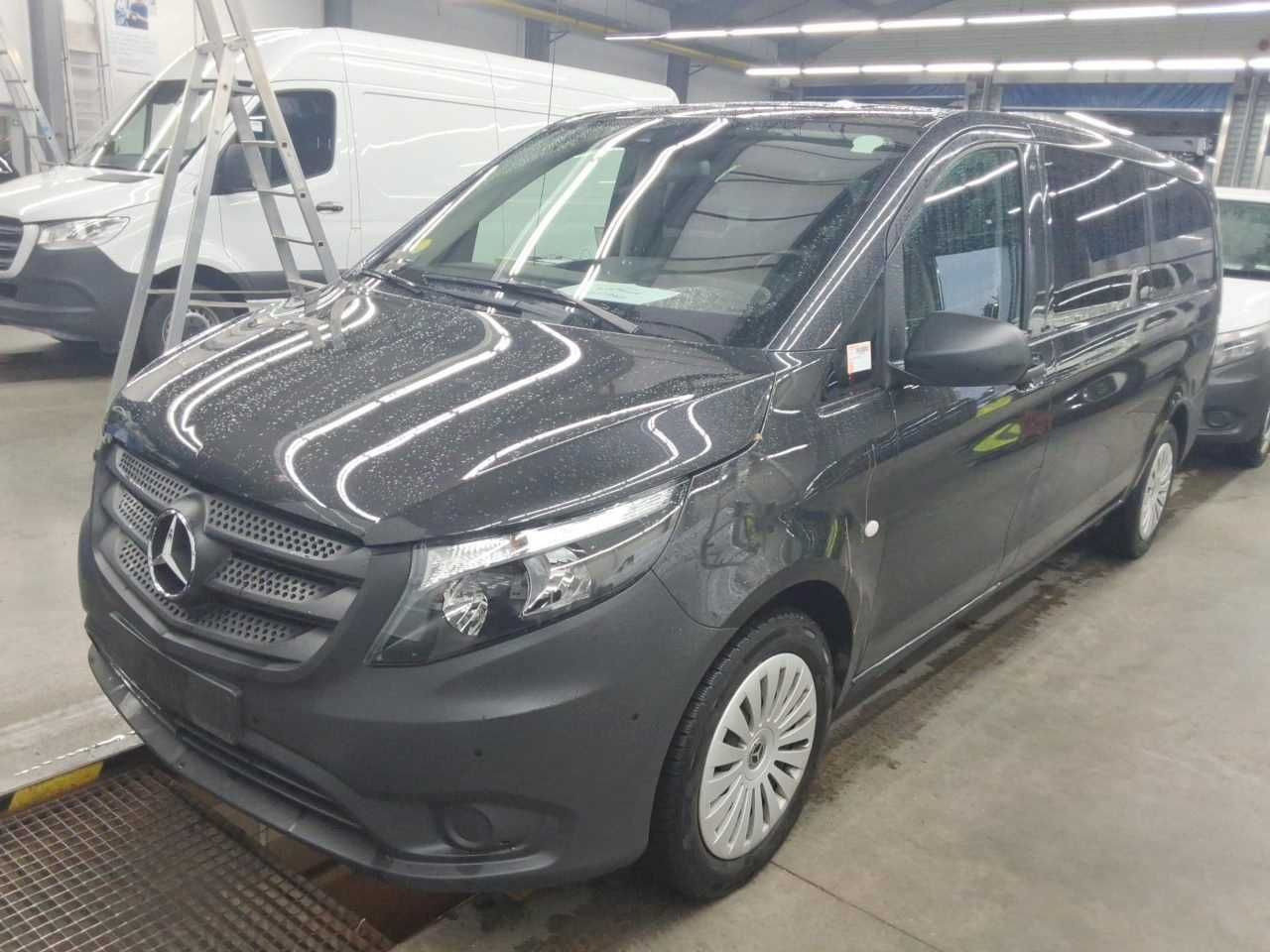 Mercedes-Benz Vito 116 CDI Tourer 2xKlima AHK Kamera Audio40 - Mikrobus: obrázok 1 Mercedes-Benz Vito 116 CDI Tourer 2xKlima AHK Kamera Audio40 - Mikrobus: obrázok 1
