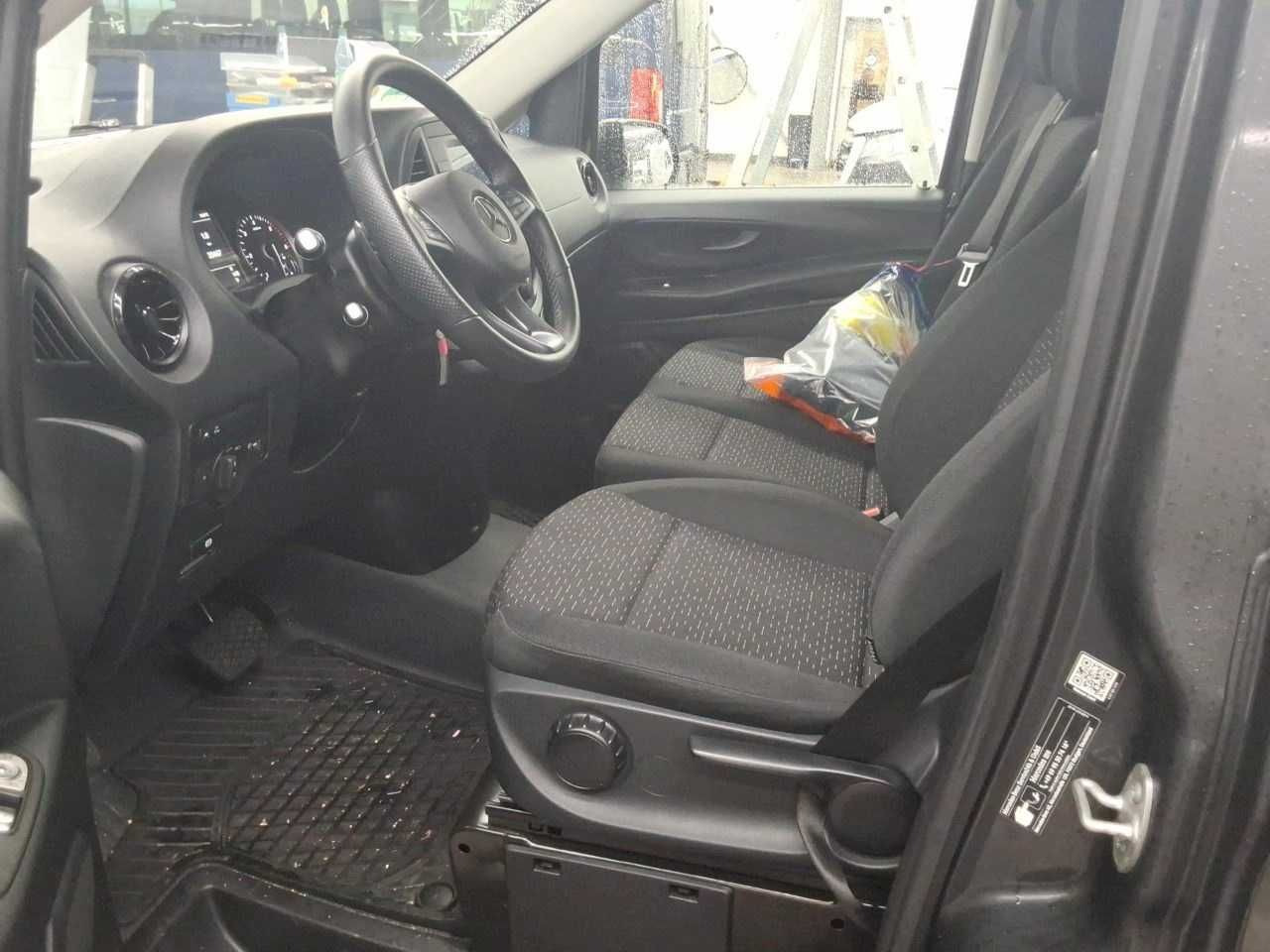 Mercedes-Benz Vito 116 CDI Tourer 2xKlima AHK Kamera Audio40 - Mikrobus: obrázok 5 Mercedes-Benz Vito 116 CDI Tourer 2xKlima AHK Kamera Audio40 - Mikrobus: obrázok 5