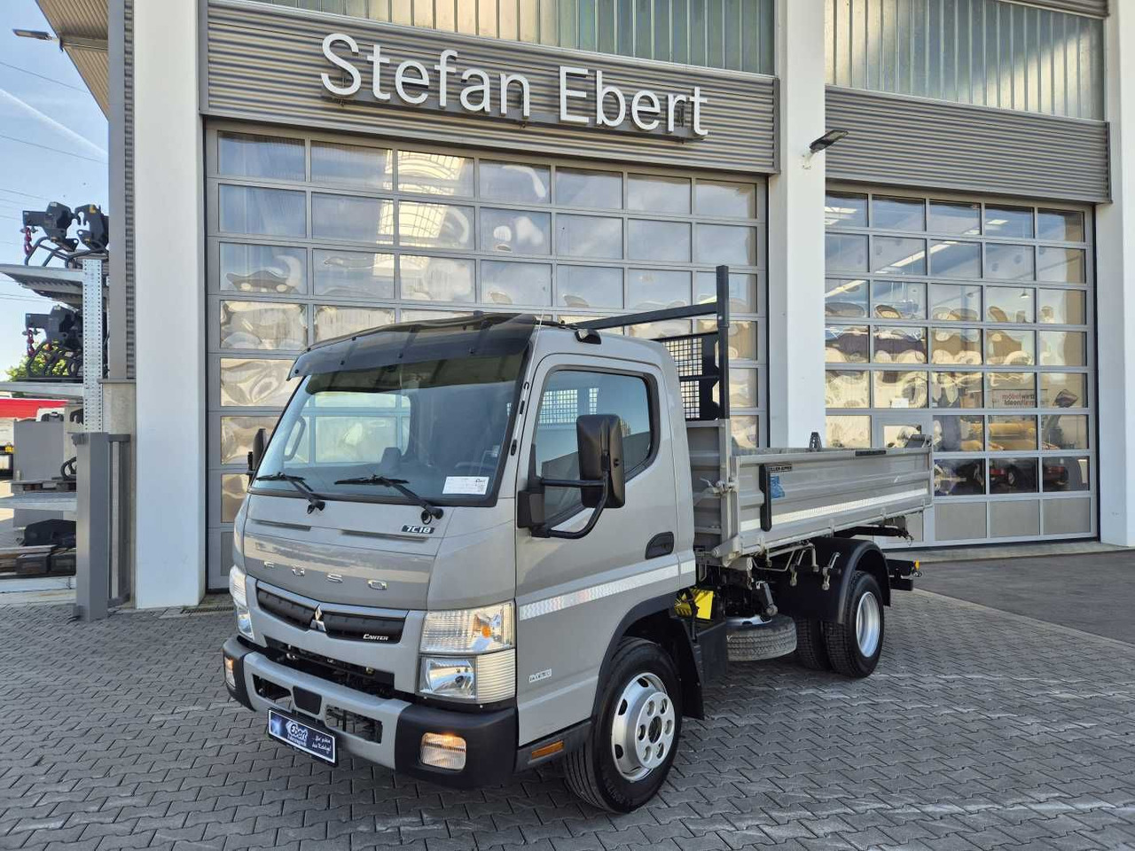 Mitsubishi Fuso Canter 7C18 4x2 Meiller-Kipper Klima AHK - Dodávka sklápač: obrázok 2 Mitsubishi Fuso Canter 7C18 4x2 Meiller-Kipper Klima AHK - Dodávka sklápač: obrázok 2