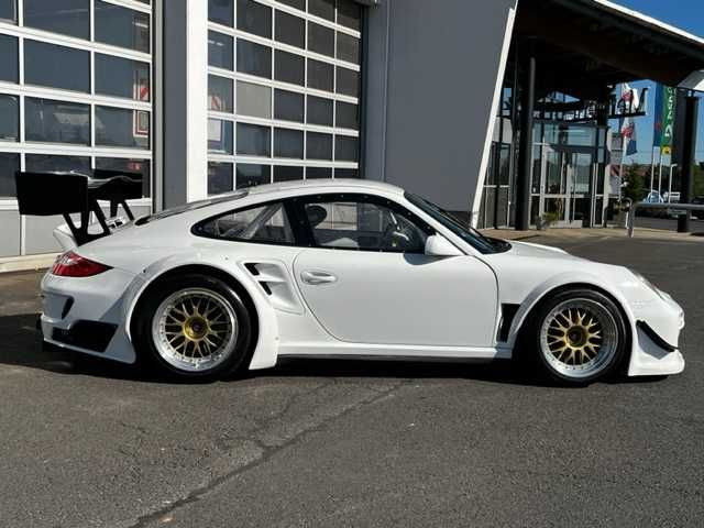 Porsche 997 GT2 RSR Rennwagen - Automobil: obrázok 3 Porsche 997 GT2 RSR Rennwagen - Automobil: obrázok 3