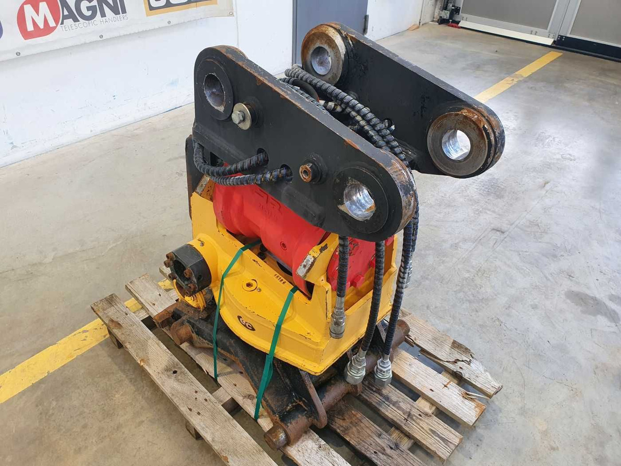 Rädlinger Schwenkrotator CAT M318 / CW 40 / 2016 - Tiltrotátor: obrázok 3 Rädlinger Schwenkrotator CAT M318 / CW 40 / 2016 - Tiltrotátor: obrázok 3