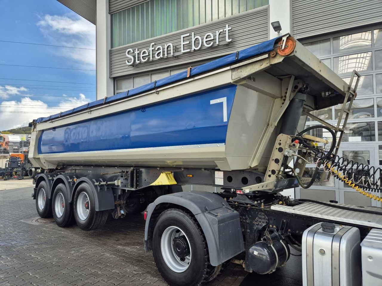 Schmitz Cargobull SGF*S3 SKI 24 SL 7.2 Mulde 23m³ Liftachse 5x - Náves sklápěcí: obrázok 1 Schmitz Cargobull SGF*S3 SKI 24 SL 7.2 Mulde 23m³ Liftachse 5x - Náves sklápěcí: obrázok 1