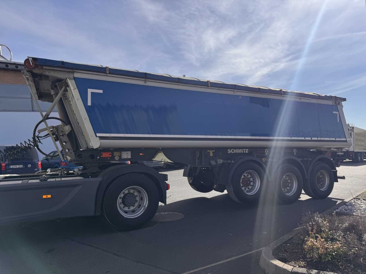 Schmitz Cargobull SGF*S3 SKI 24 SL 7.2 Mulde 23m³ Liftachse 5x Schmitz Cargobull SGF*S3 SKI 24 SL 7.2 Alu-Mulde 23m³ Liftachse - Náves sklápěcí: obrázok 5 Schmitz Cargobull SGF*S3 SKI 24 SL 7.2 Mulde 23m³ Liftachse 5x Schmitz Cargobull SGF*S3 SKI 24 SL 7.2 Alu-Mulde 23m³ Liftachse - Náves sklápěcí: obrázok 5