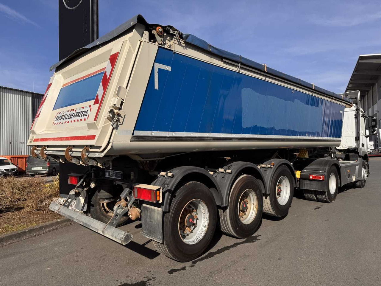 Schmitz Cargobull SGF*S3 SKI 24 SL 7.2 Mulde 23m³ Liftachse 5x Schmitz Cargobull SGF*S3 SKI 24 SL 7.2 Alu-Mulde 23m³ Liftachse - Náves sklápěcí: obrázok 1 Schmitz Cargobull SGF*S3 SKI 24 SL 7.2 Mulde 23m³ Liftachse 5x Schmitz Cargobull SGF*S3 SKI 24 SL 7.2 Alu-Mulde 23m³ Liftachse - Náves sklápěcí: obrázok 1