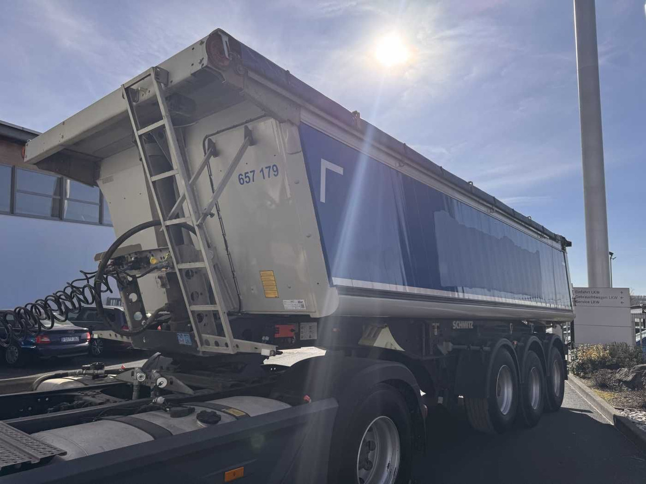 Schmitz Cargobull SGF*S3 SKI 24 SL 7.2 Mulde 23m³ Liftachse 5x Schmitz Cargobull SGF*S3 SKI 24 SL 7.2 Alu-Mulde 23m³ Liftachse - Náves sklápěcí: obrázok 2 Schmitz Cargobull SGF*S3 SKI 24 SL 7.2 Mulde 23m³ Liftachse 5x Schmitz Cargobull SGF*S3 SKI 24 SL 7.2 Alu-Mulde 23m³ Liftachse - Náves sklápěcí: obrázok 2