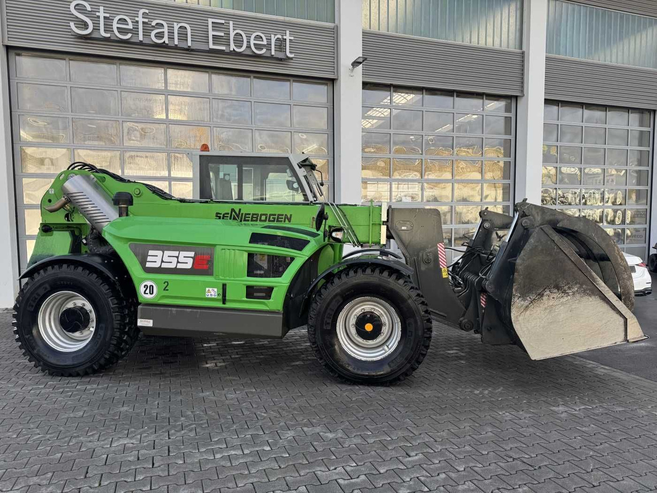 Sennebogen 355 E / Greifschaufel / nur 2.260h! - Kolesový nakladač: obrázok 2 Sennebogen 355 E / Greifschaufel / nur 2.260h! - Kolesový nakladač: obrázok 2