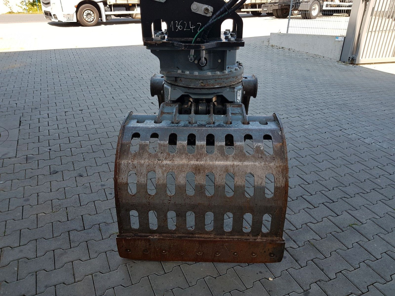 Kolesové rýpadlo Sennebogen 817E / nur: 1.374h / 2019 / Sortiergreifer: obrázok 11