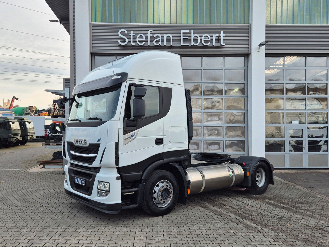Iveco Stralis 460NP LNG 4x2 3 Stück - Ťahač: obrázok 3 Iveco Stralis 460NP LNG 4x2 3 Stück - Ťahač: obrázok 3