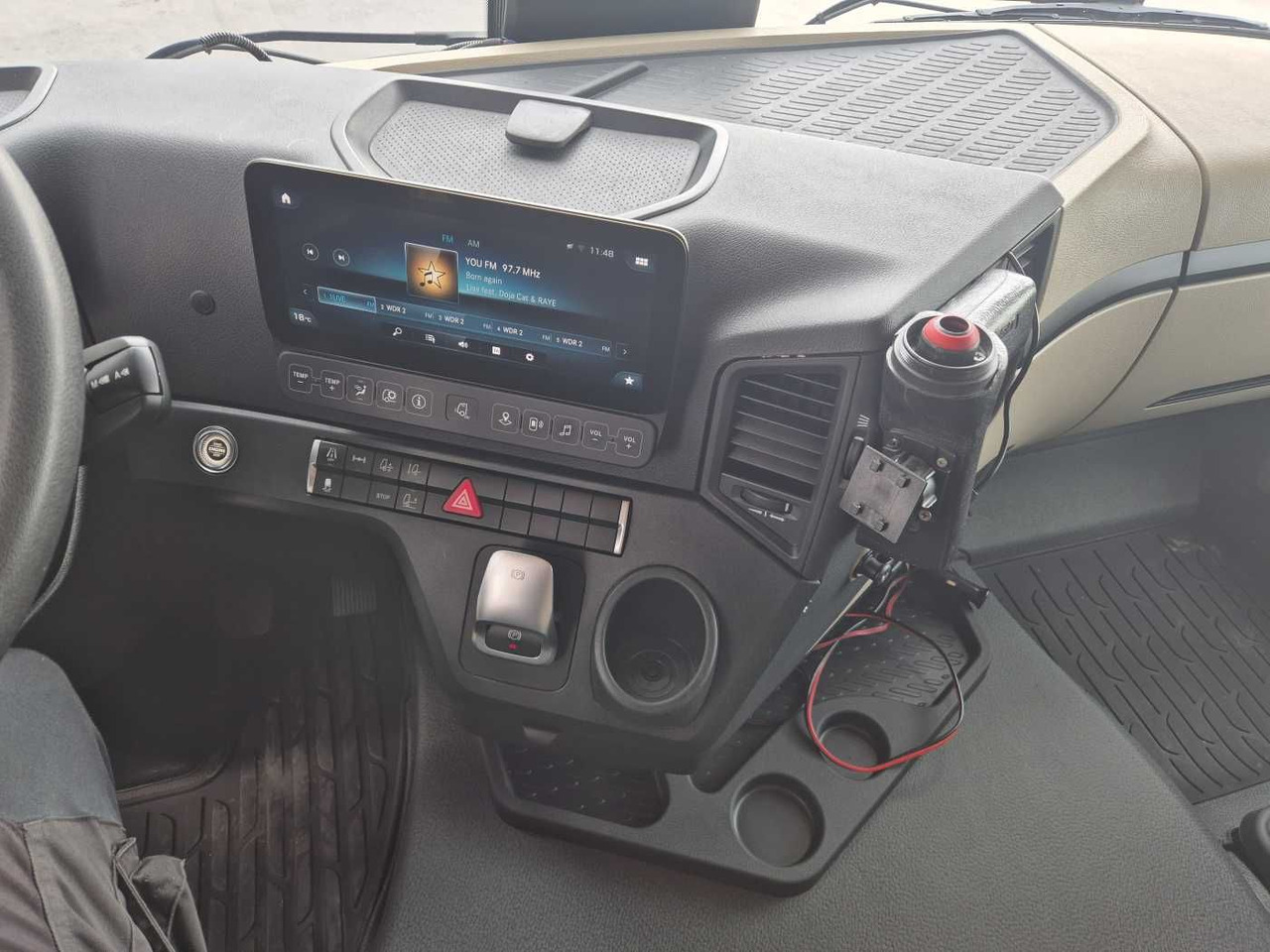 Ťahač Mercedes-Benz Actros 1840 LSnRL Retarder Hubsattelplatte Xenon: obrázok 13