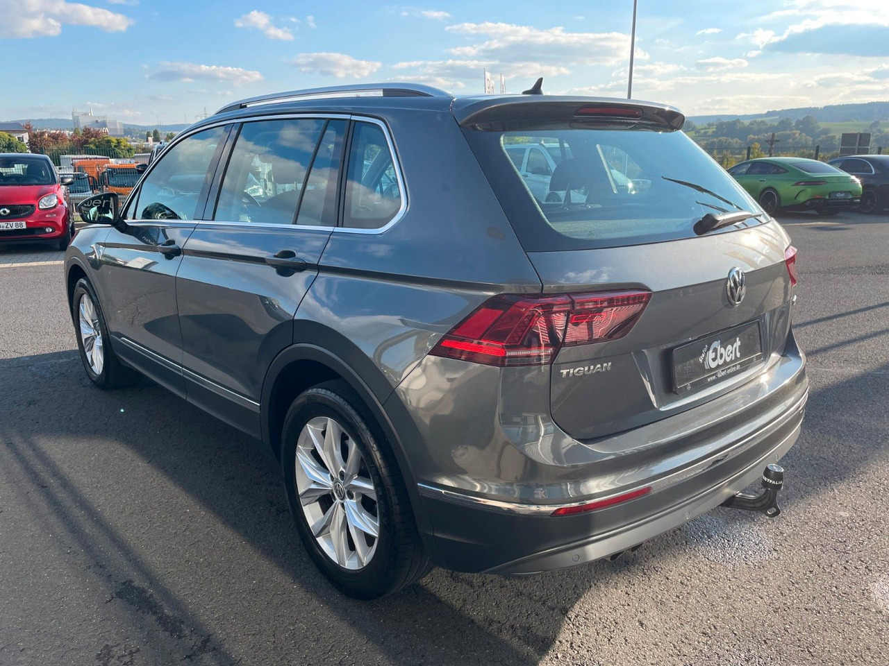 Volkswagen Tiguan 2.0 TSI Highline 4M AHK+LED+DAB+ACC+PDC - SUV: obrázok 3 Volkswagen Tiguan 2.0 TSI Highline 4M AHK+LED+DAB+ACC+PDC - SUV: obrázok 3
