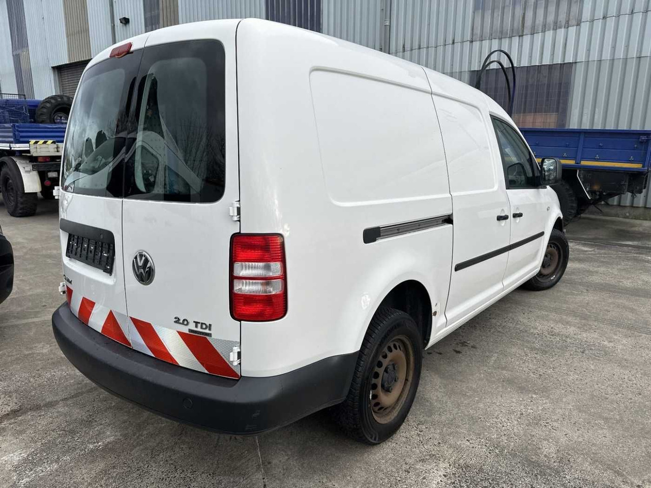 Volkswagen VW Caddy 2.0 TDI 4Motion Maxi Kasten Regal - Furgon: obrázok 4 Volkswagen VW Caddy 2.0 TDI 4Motion Maxi Kasten Regal - Furgon: obrázok 4