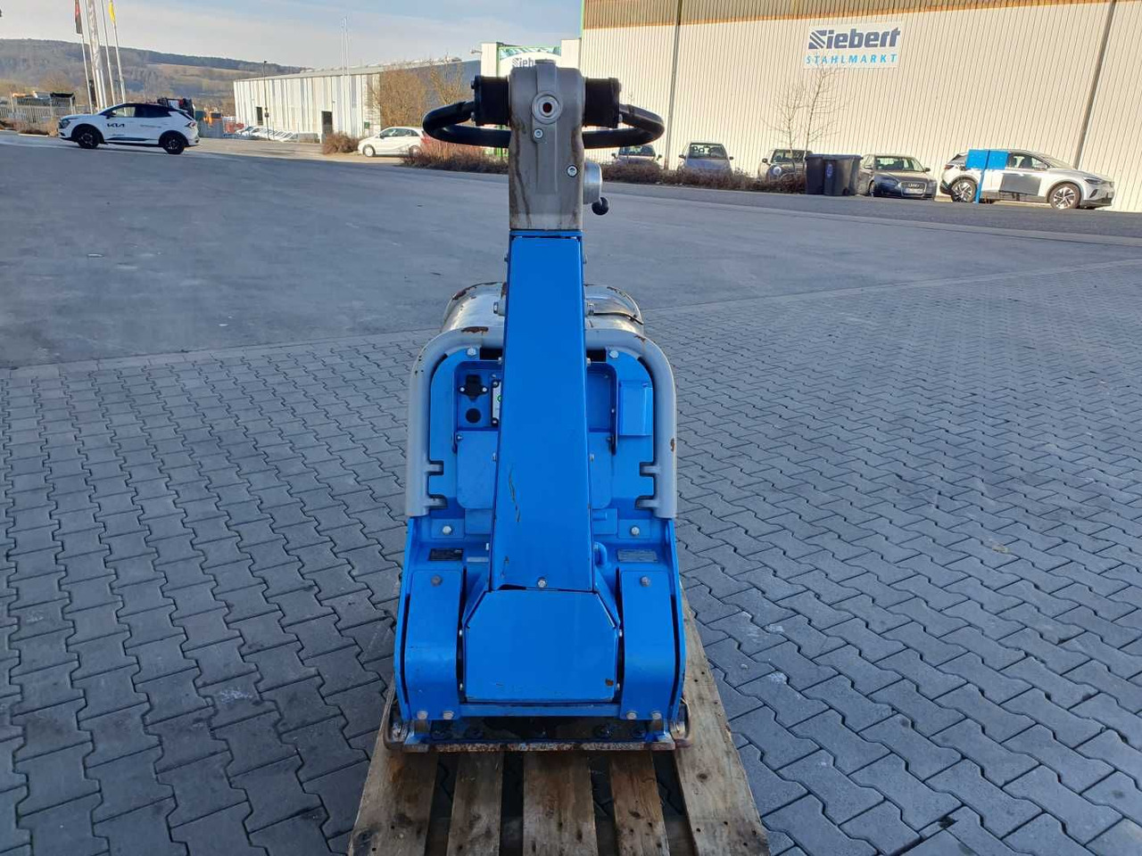 Weber CR 8 Hatz-Diesel 601kg Rüttelplatte 117 h - Vibračná doska: obrázok 4 Weber CR 8 Hatz-Diesel 601kg Rüttelplatte 117 h - Vibračná doska: obrázok 4