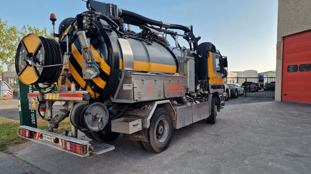 Mercedes-Benz Actros 18-40 - Fekálne vozidlo: obrázok 4 Mercedes-Benz Actros 18-40 - Fekálne vozidlo: obrázok 4