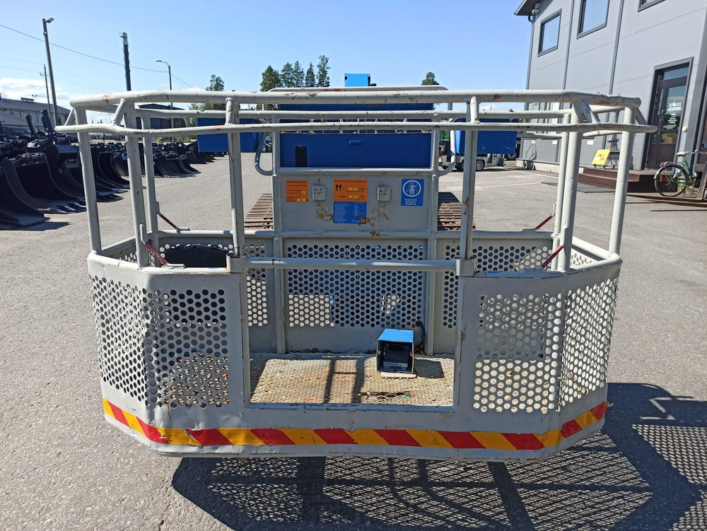 Aichi SR123 Tela-alustainen kuukulkija - Teleskopická plošina: obrázok 3 Aichi SR123 Tela-alustainen kuukulkija - Teleskopická plošina: obrázok 3