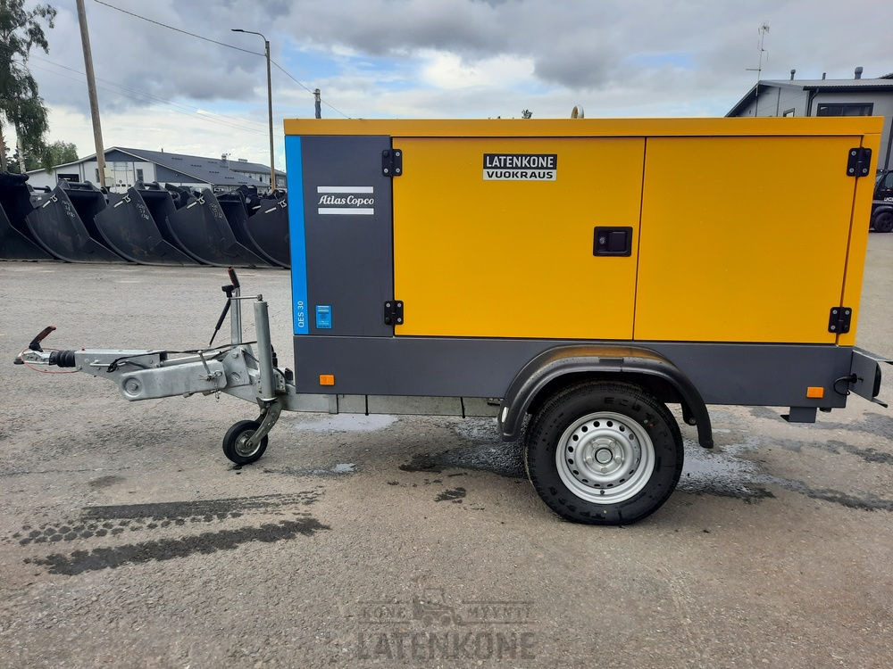 Atlas Copco QES 30 50 Hz Generaattori vetovarustuksella ID 4349 - Elektrický generátor: obrázok 5 Atlas Copco QES 30 50 Hz Generaattori vetovarustuksella ID 4349 - Elektrický generátor: obrázok 5