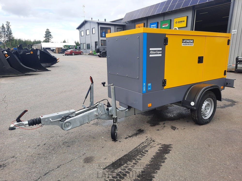 Atlas Copco QES 30 50 Hz Generaattori vetovarustuksella ID 4349 - Elektrický generátor: obrázok 4 Atlas Copco QES 30 50 Hz Generaattori vetovarustuksella ID 4349 - Elektrický generátor: obrázok 4
