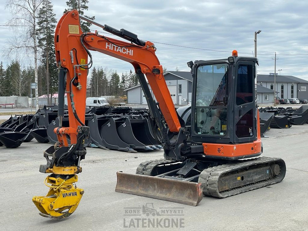 Hitachi ZX 48U-5A kaivinkone - Pásové rýpadlo: obrázok 4 Hitachi ZX 48U-5A kaivinkone - Pásové rýpadlo: obrázok 4