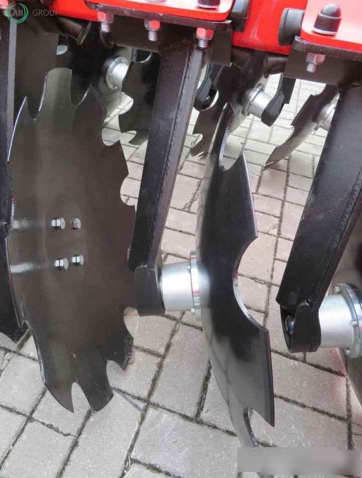Awemak hydraulic folding disc harrow Ozyrys BTH40, 4 m - Diskový pluh: obrázok 5 Awemak hydraulic folding disc harrow Ozyrys BTH40, 4 m - Diskový pluh: obrázok 5