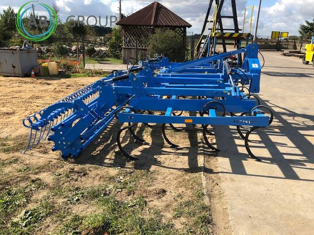 Cultivator and stubble cultivator hydraulically folded 5 m Agristal KUŚ - Kultivátor: obrázok 5 Cultivator and stubble cultivator hydraulically folded 5 m Agristal KUŚ - Kultivátor: obrázok 5