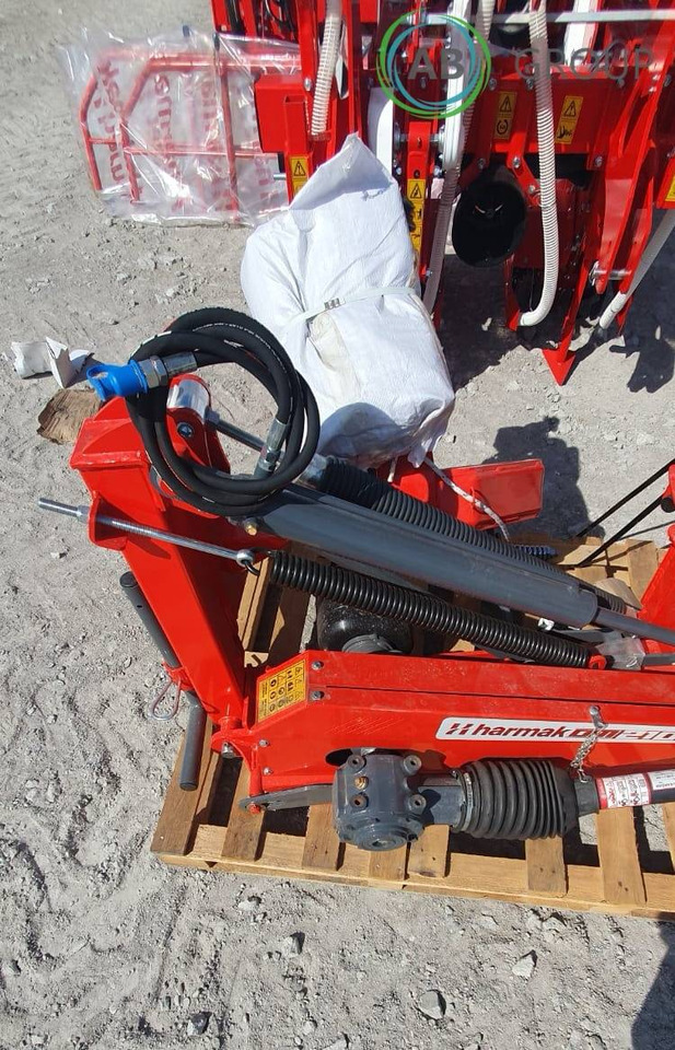 Harmak disc mower with roller conditioner DM-210 - Kosačka: obrázok 3 Harmak disc mower with roller conditioner DM-210 - Kosačka: obrázok 3