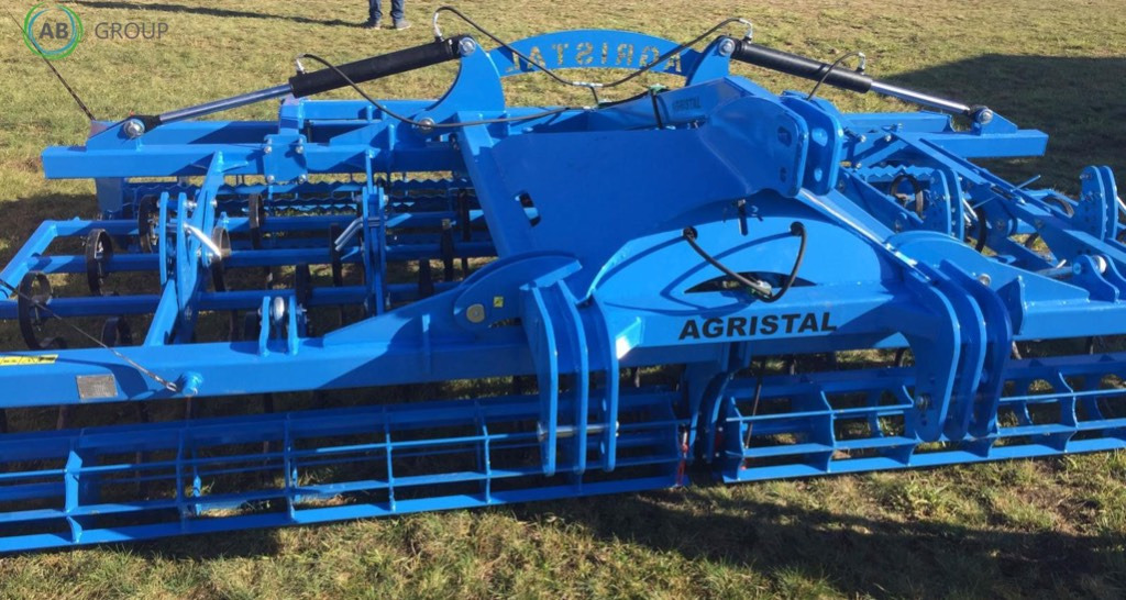 Hydraulically folding seedbed cultivator 4,2 m Agristal AU - Kultivátor: obrázok 1 Hydraulically folding seedbed cultivator 4,2 m Agristal AU - Kultivátor: obrázok 1