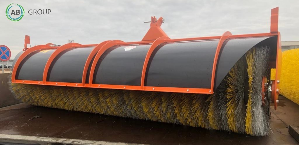 Pomarol tractor sweeper ZS250, 2,5 m - Zametač pre Komunálne/ Špeciálne stroje: obrázok 1 Pomarol tractor sweeper ZS250, 2,5 m - Zametač pre Komunálne/ Špeciálne stroje: obrázok 1