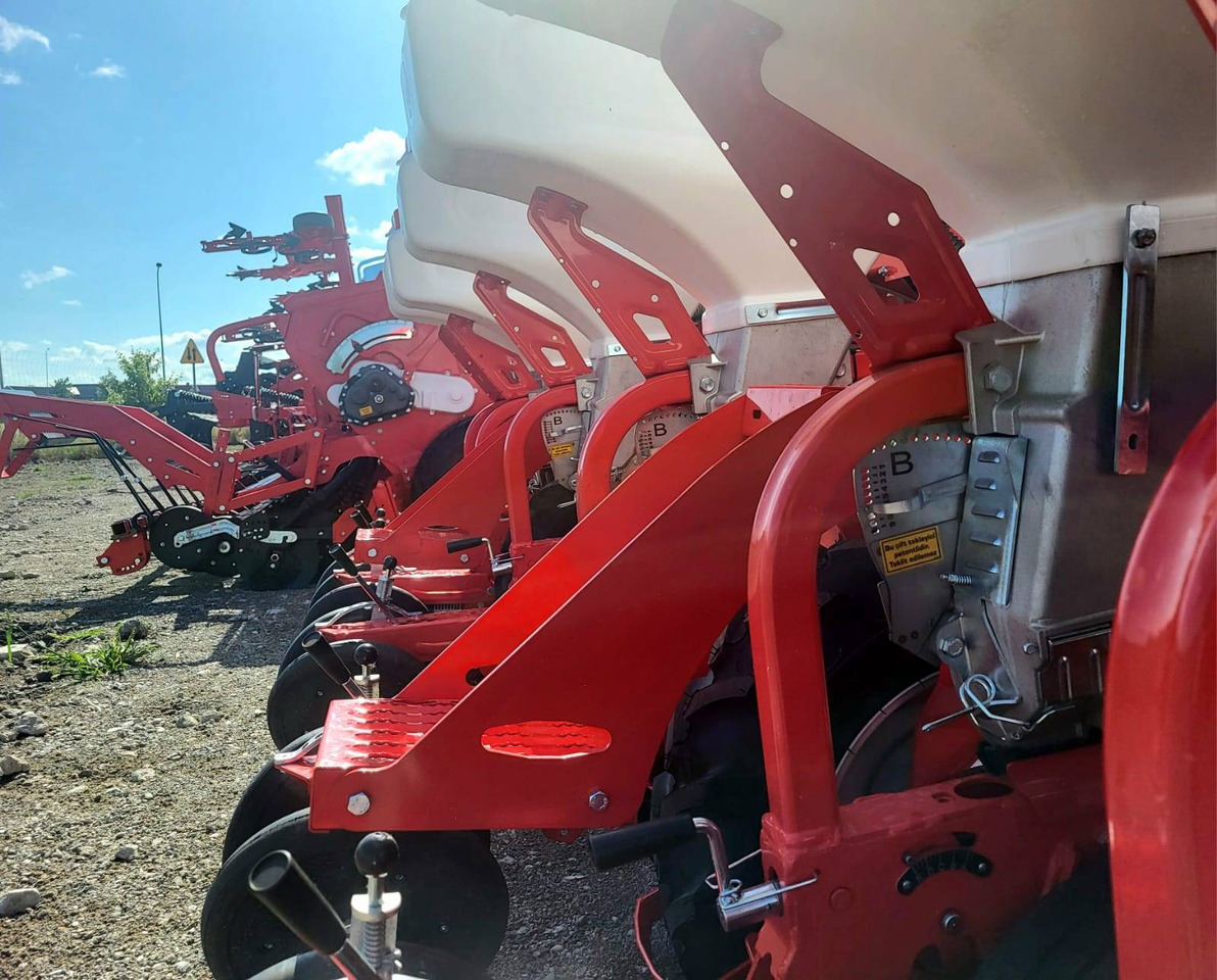 Six-row pneumatic precision seeder with depth fertilization Ozdoken VPKT-DG6 - Přesný sejací stroj: obrázok 4 Six-row pneumatic precision seeder with depth fertilization Ozdoken VPKT-DG6 - Přesný sejací stroj: obrázok 4