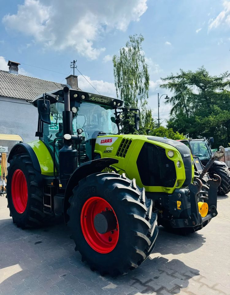 Claas Arion 650 CEBIS - Traktor: obrázok 2 Claas Arion 650 CEBIS - Traktor: obrázok 2