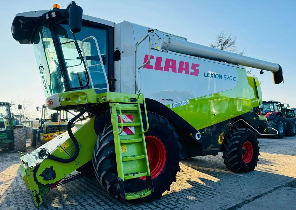 Claas Lexion 570C - Obilný kombajn: obrázok 4 Claas Lexion 570C - Obilný kombajn: obrázok 4