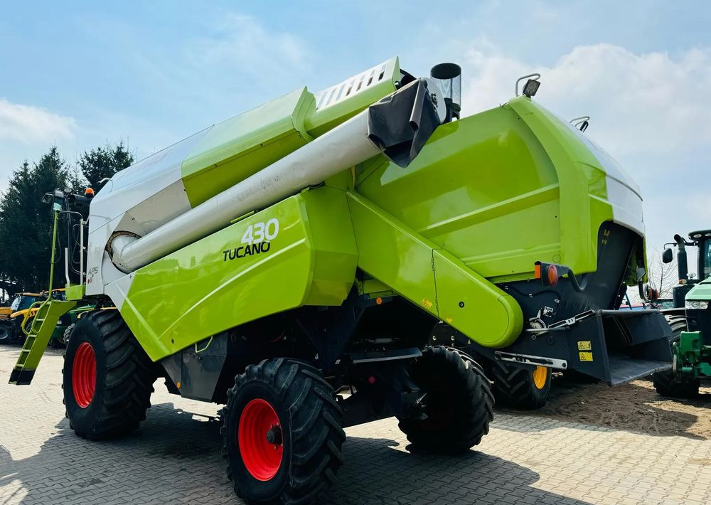 Claas Tucano 430 APS - Obilný kombajn: obrázok 2 Claas Tucano 430 APS - Obilný kombajn: obrázok 2