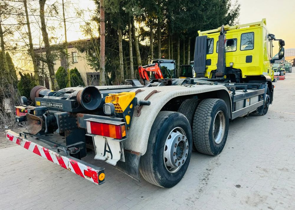 Iveco STRALIS - Hákový nosič kontajnerov: obrázok 2 Iveco STRALIS - Hákový nosič kontajnerov: obrázok 2