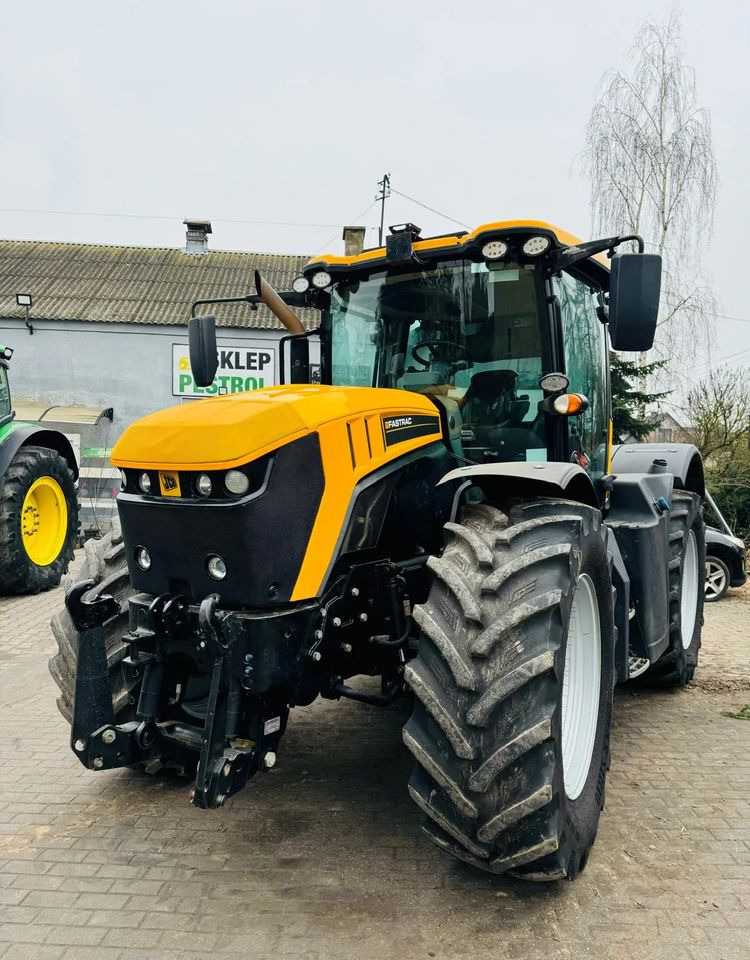 JCB FASTRAC 4220 - Traktor: obrázok 1 JCB FASTRAC 4220 - Traktor: obrázok 1