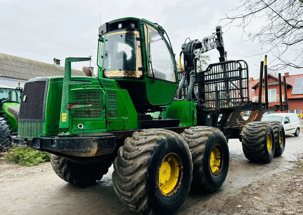 John Deere 1910E - Vyvážečka: obrázok 1 John Deere 1910E - Vyvážečka: obrázok 1