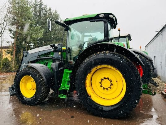 John Deere 6210R DIRECT DRIVE - Traktor: obrázok 4 John Deere 6210R DIRECT DRIVE - Traktor: obrázok 4