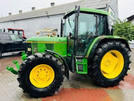 John Deere 6400 - Traktor: obrázok 4 John Deere 6400 - Traktor: obrázok 4