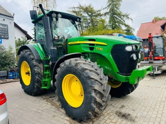 John Deere 7730 - Traktor: obrázok 2 John Deere 7730 - Traktor: obrázok 2