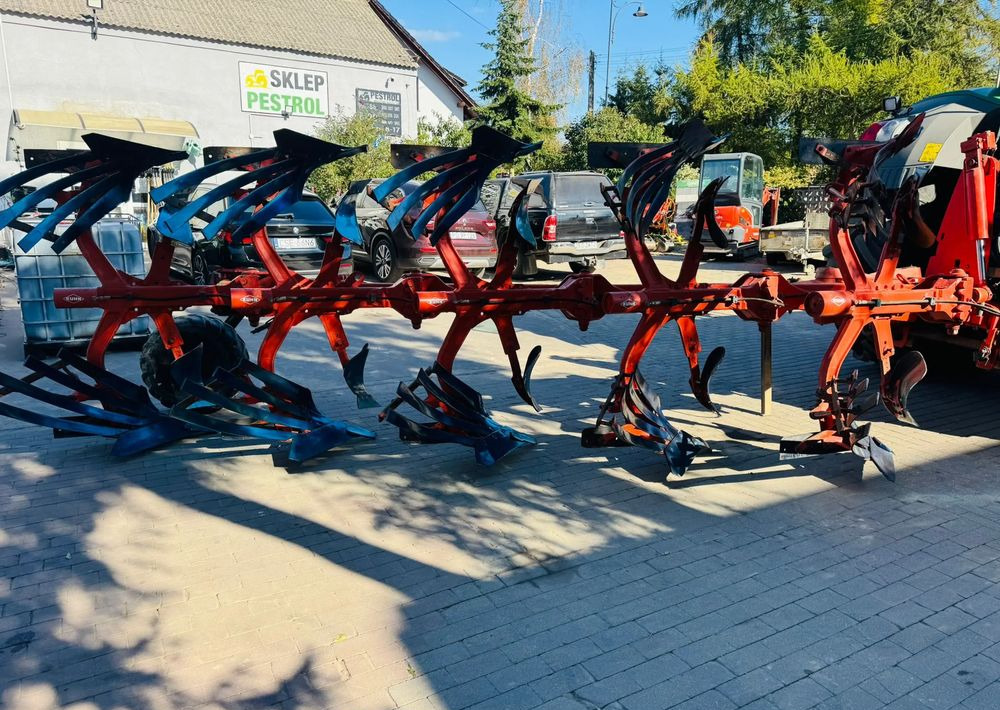 Kuhn Vari Manager 151 - Pluh: obrázok 3 Kuhn Vari Manager 151 - Pluh: obrázok 3