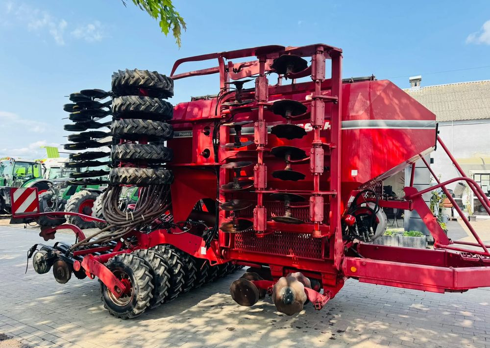 Kverneland U-drill 6000 - Univerzálny sejací stroj: obrázok 1 Kverneland U-drill 6000 - Univerzálny sejací stroj: obrázok 1