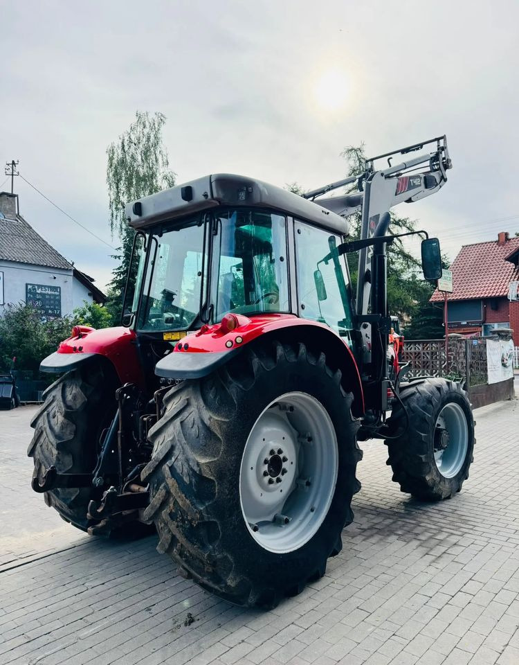 Massey Ferguson 5460 - Traktor: obrázok 5 Massey Ferguson 5460 - Traktor: obrázok 5